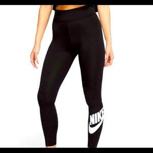 Nike sportswear leggings